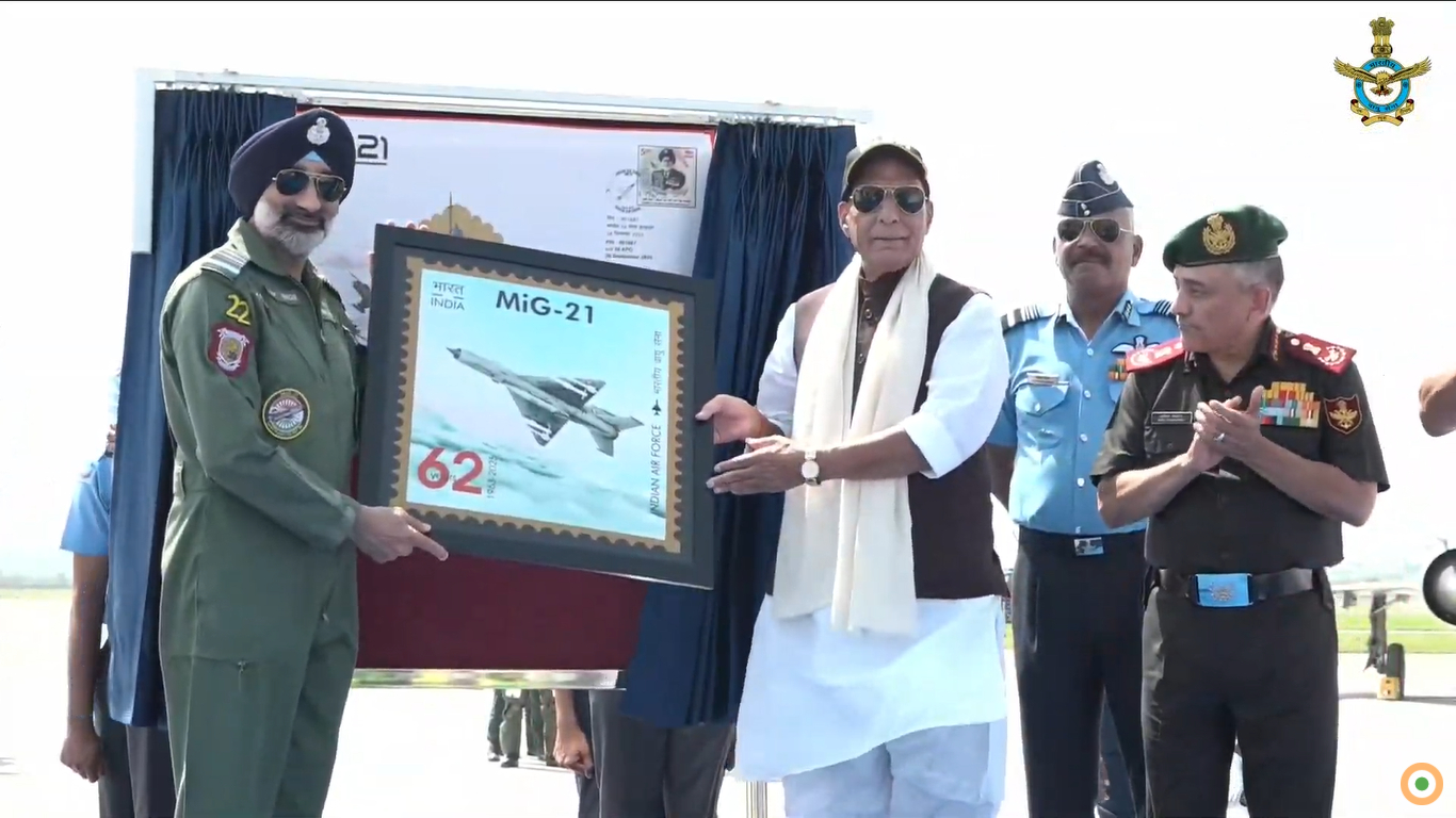 Last salute to Air Force's MiG-21 'Warrior'